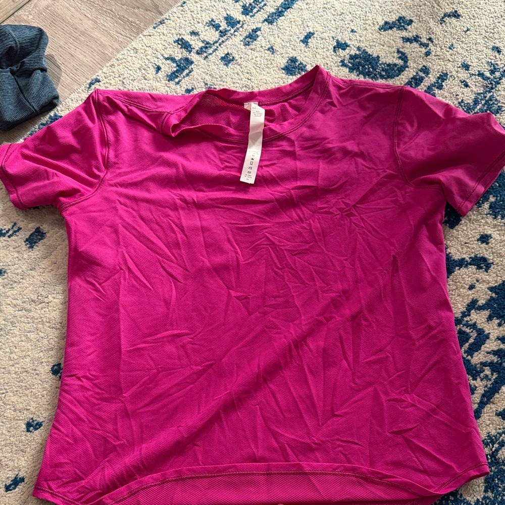 Lululemon Athletica Vibrant Pink Short Sleeve Tee